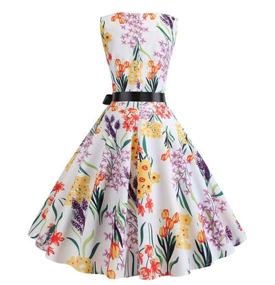 Hvid Vintage Blusset Kjole Med Varme Blomster