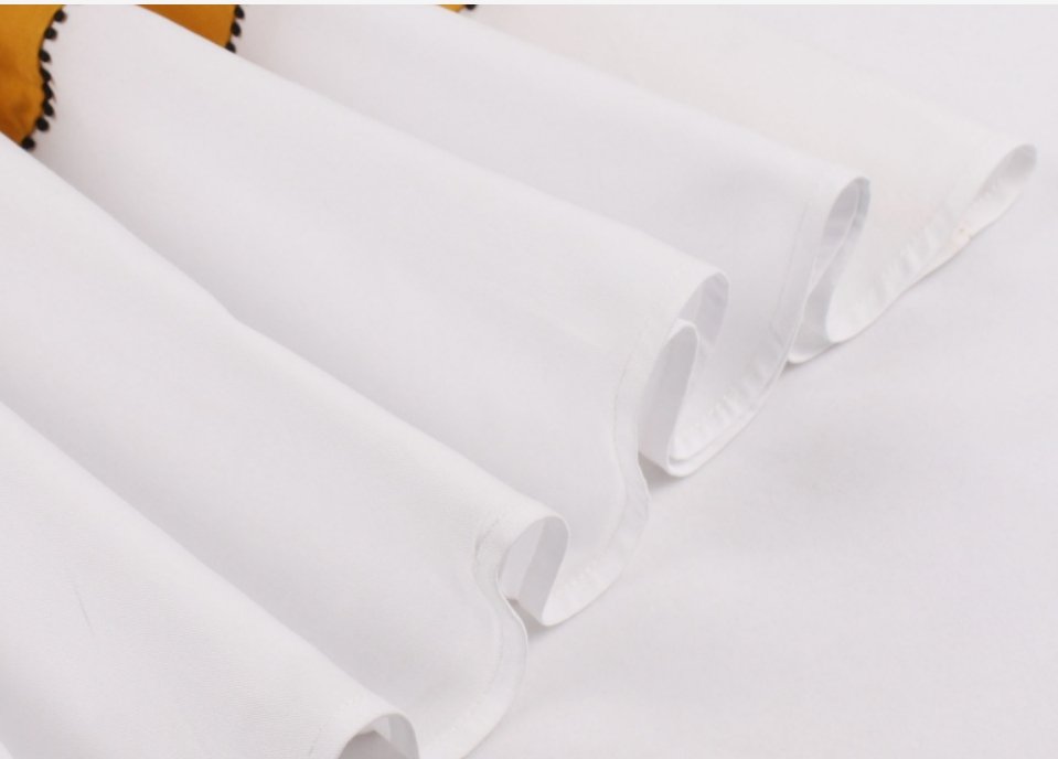 Smuk Gul Og Hvid Kjole Vintage Design