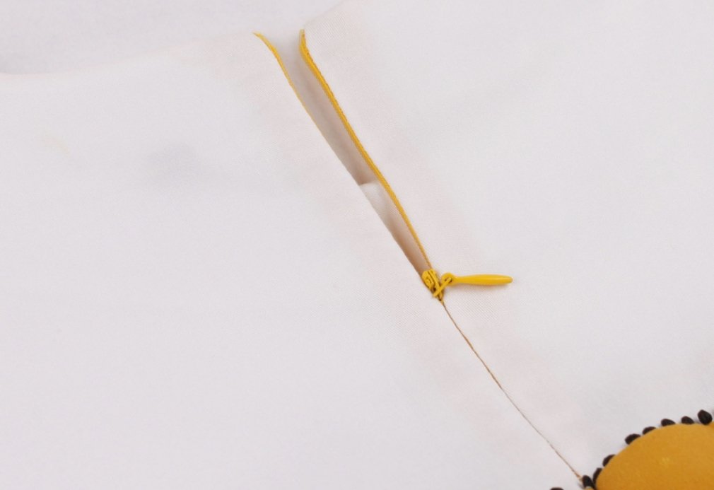 Smuk Gul Og Hvid Kjole Vintage Design